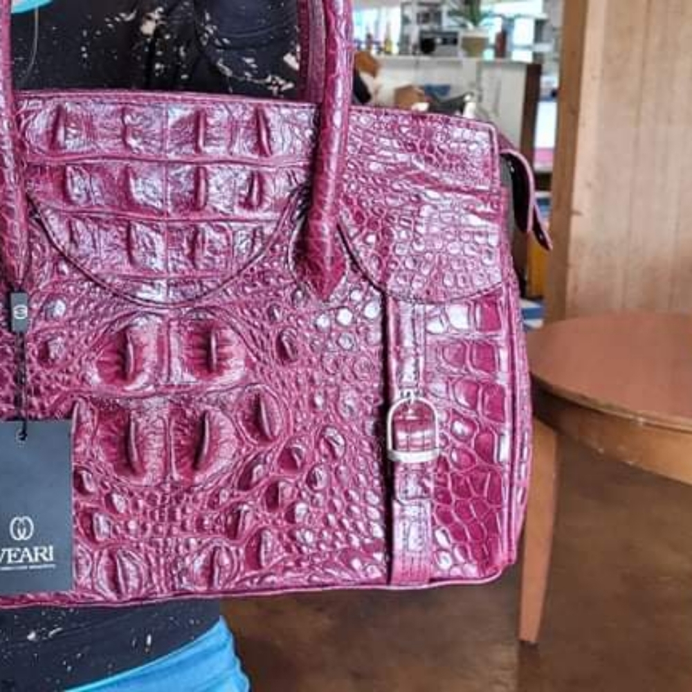 Alligator purse. Burgundy wine color. New - Picture 2 of 9